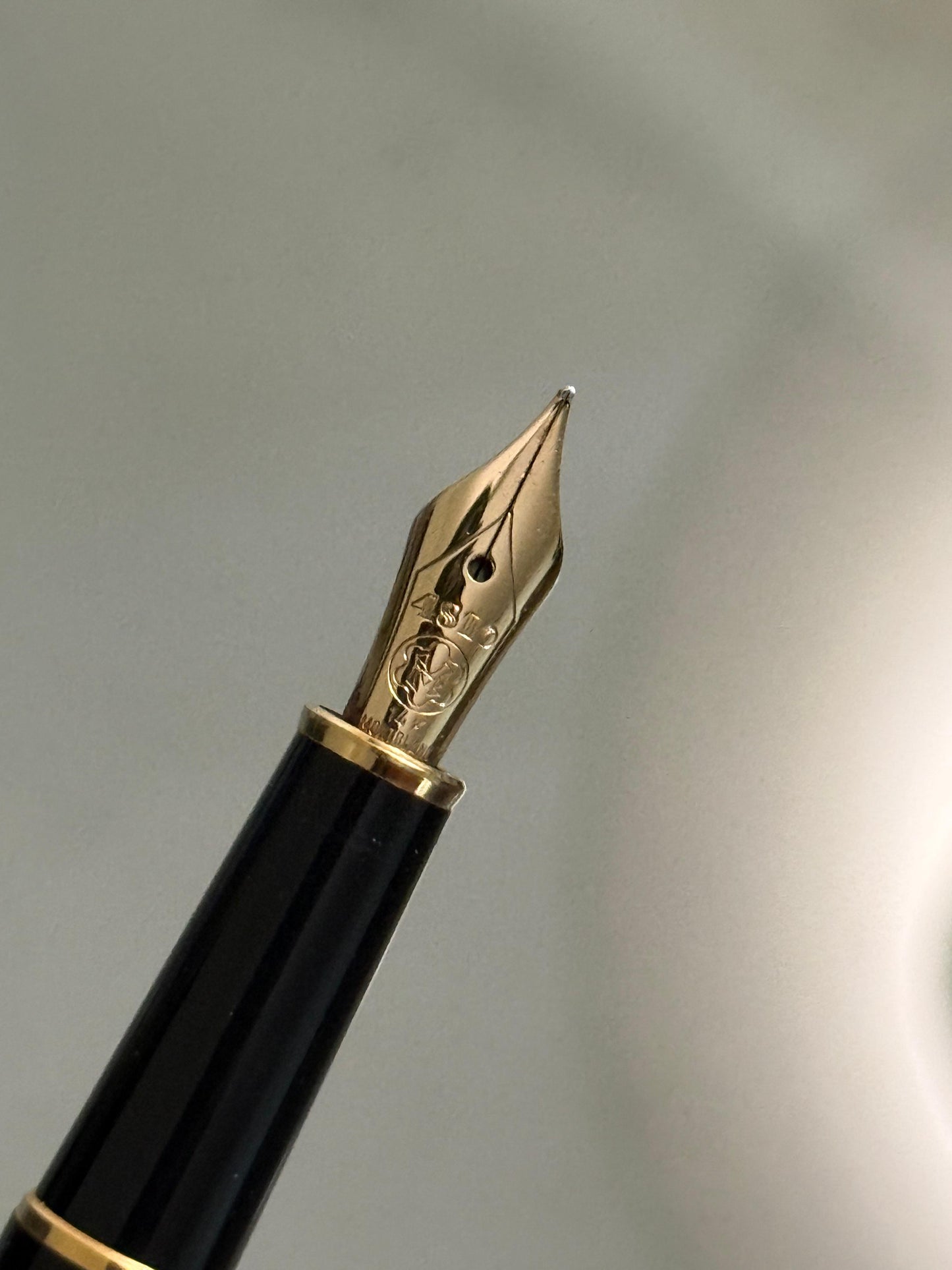 🟢 Montblanc 4810 14K Meisterstück Fountain Pen 🟢