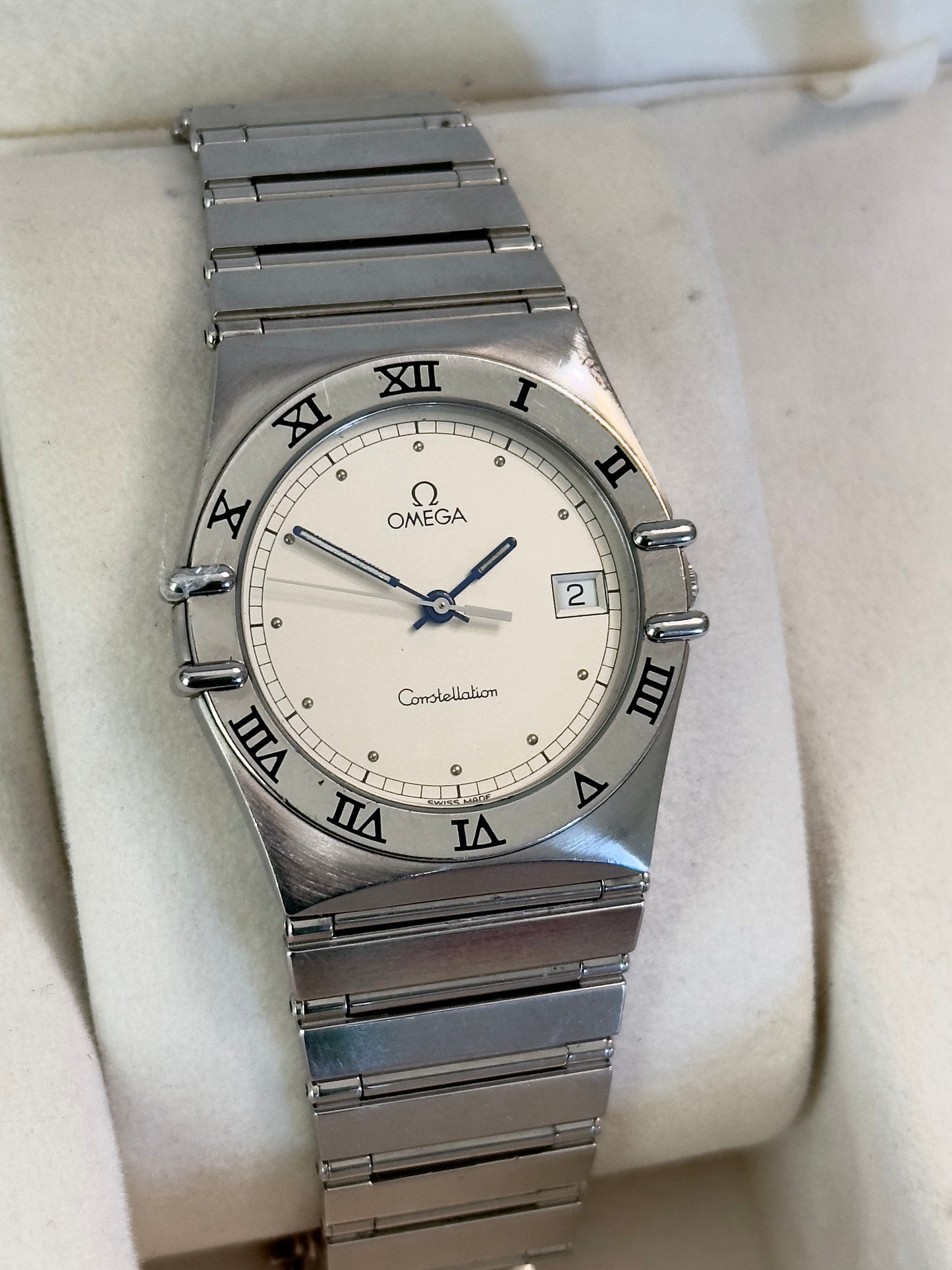 Omega Constellation Manhattan