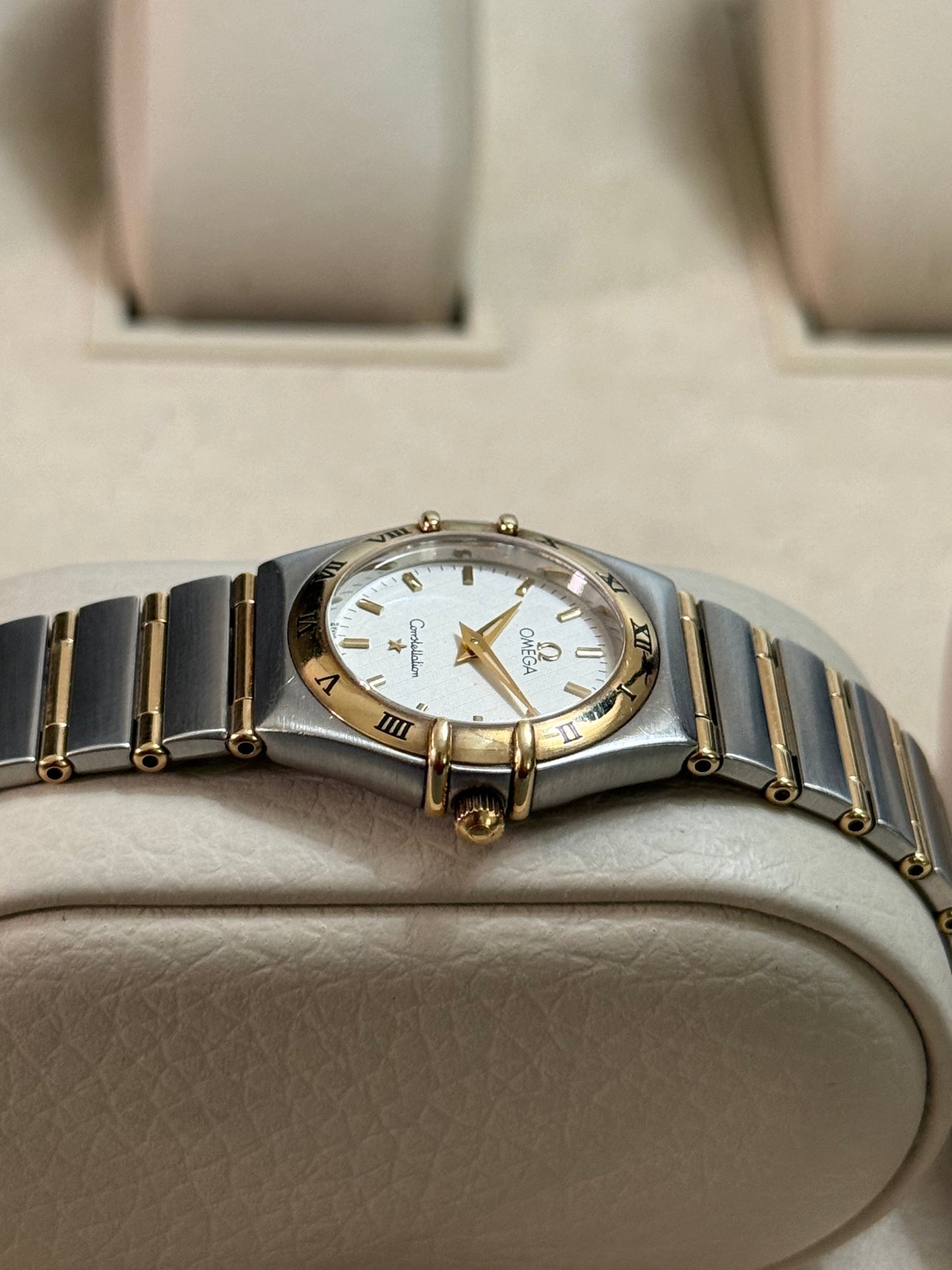 🟢 Omega Constellation Manhattan Lady Two Tone Barras de Oro + Box, Manual y Cubre Polvo 🟢