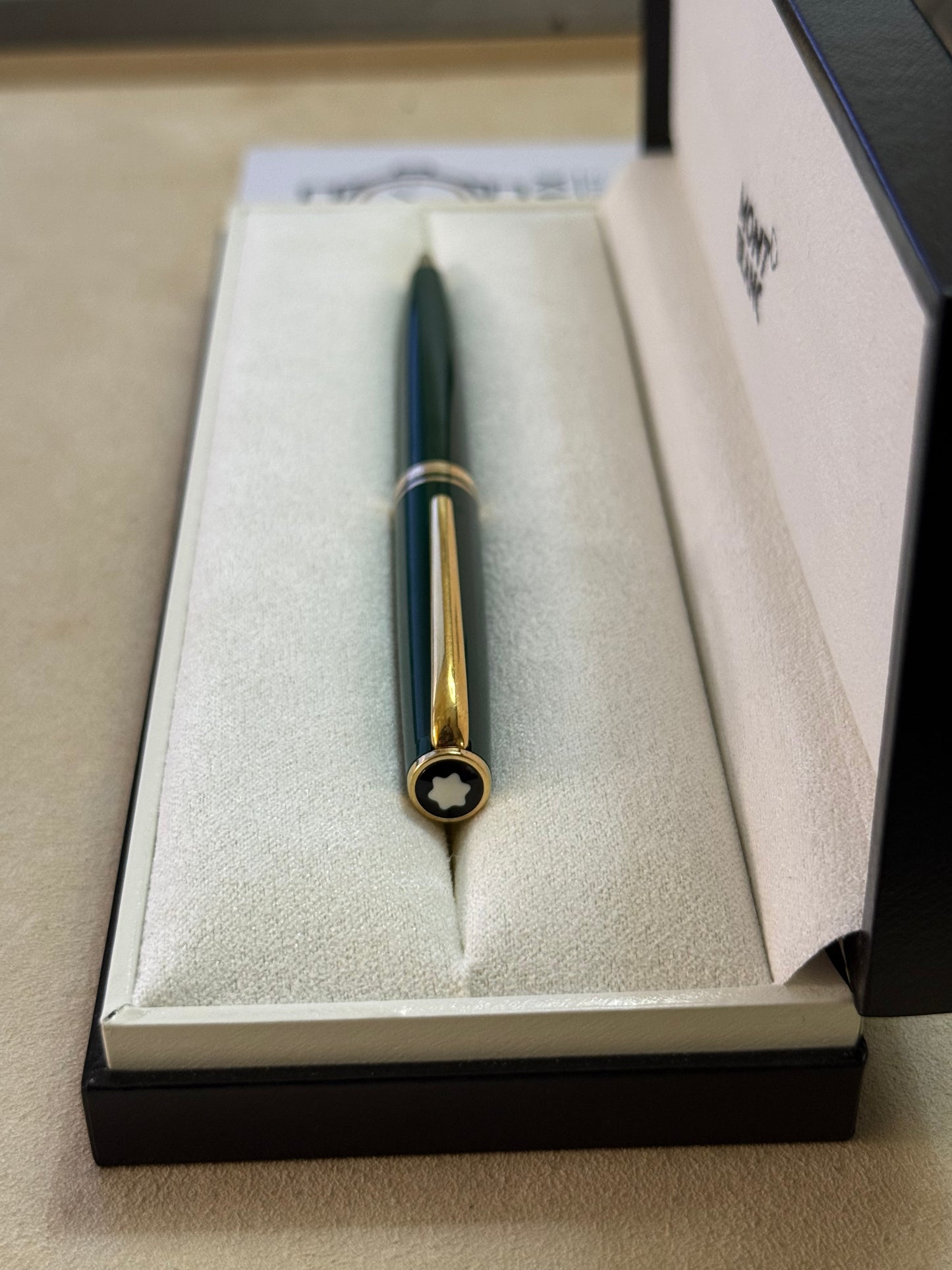 🟢 Pluma Montblanc Meisterstück VERDE Giratoria Chapado en Oro Amarillo w/Box 🟢