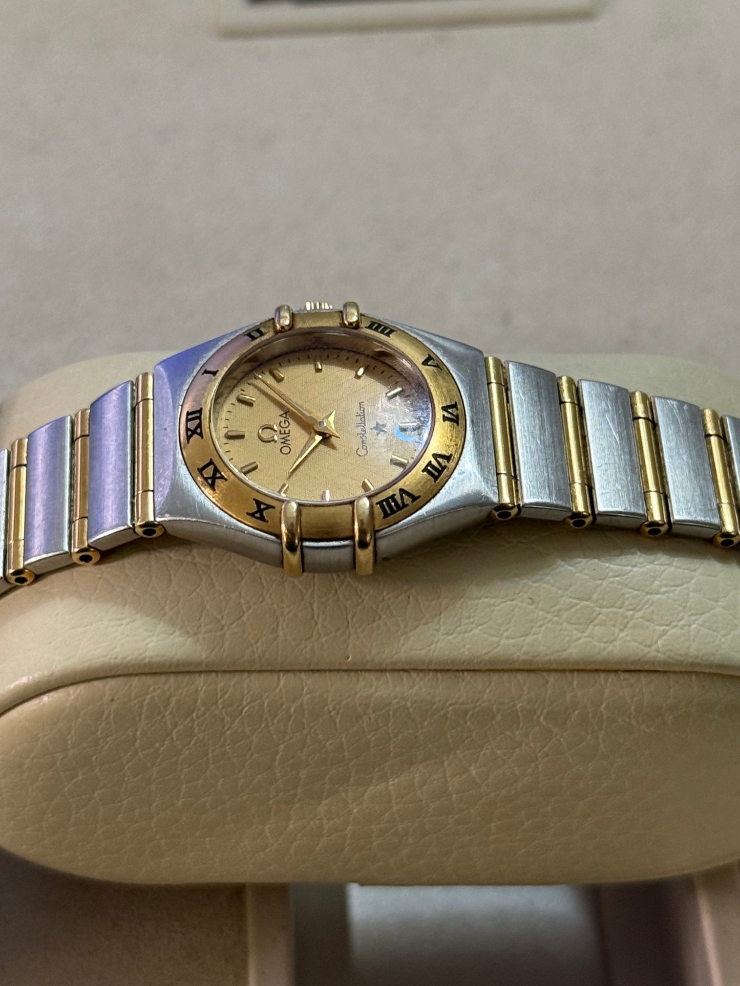 🟢 Omega Constellation Manhattan Lady Oro 🟢