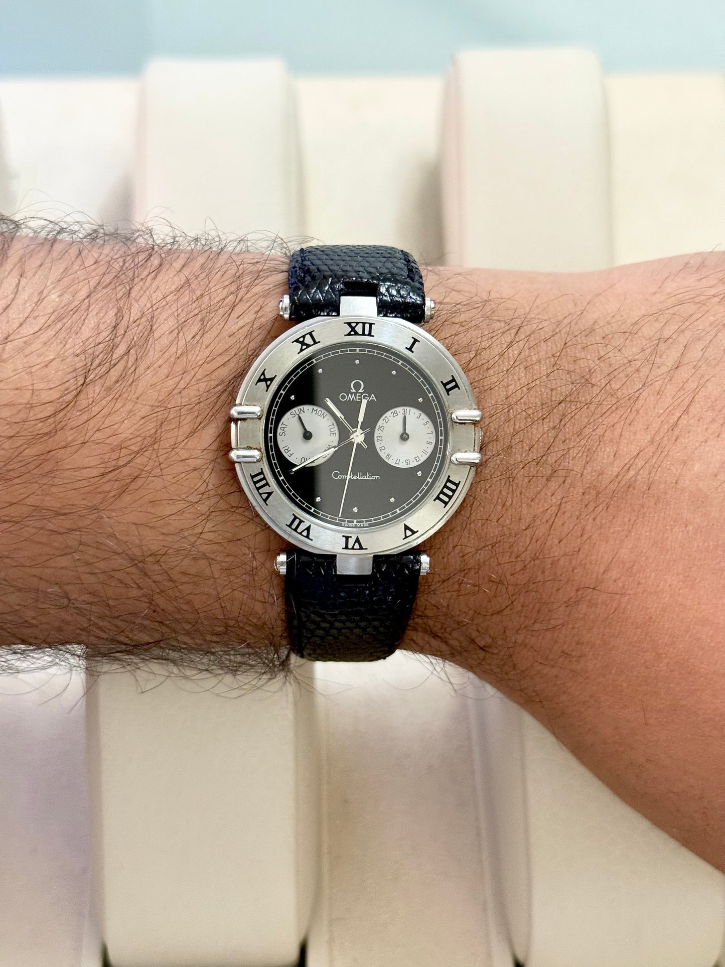 🟢 Omega Constellation Manhattan Reverse Panda Day & Date 🟢