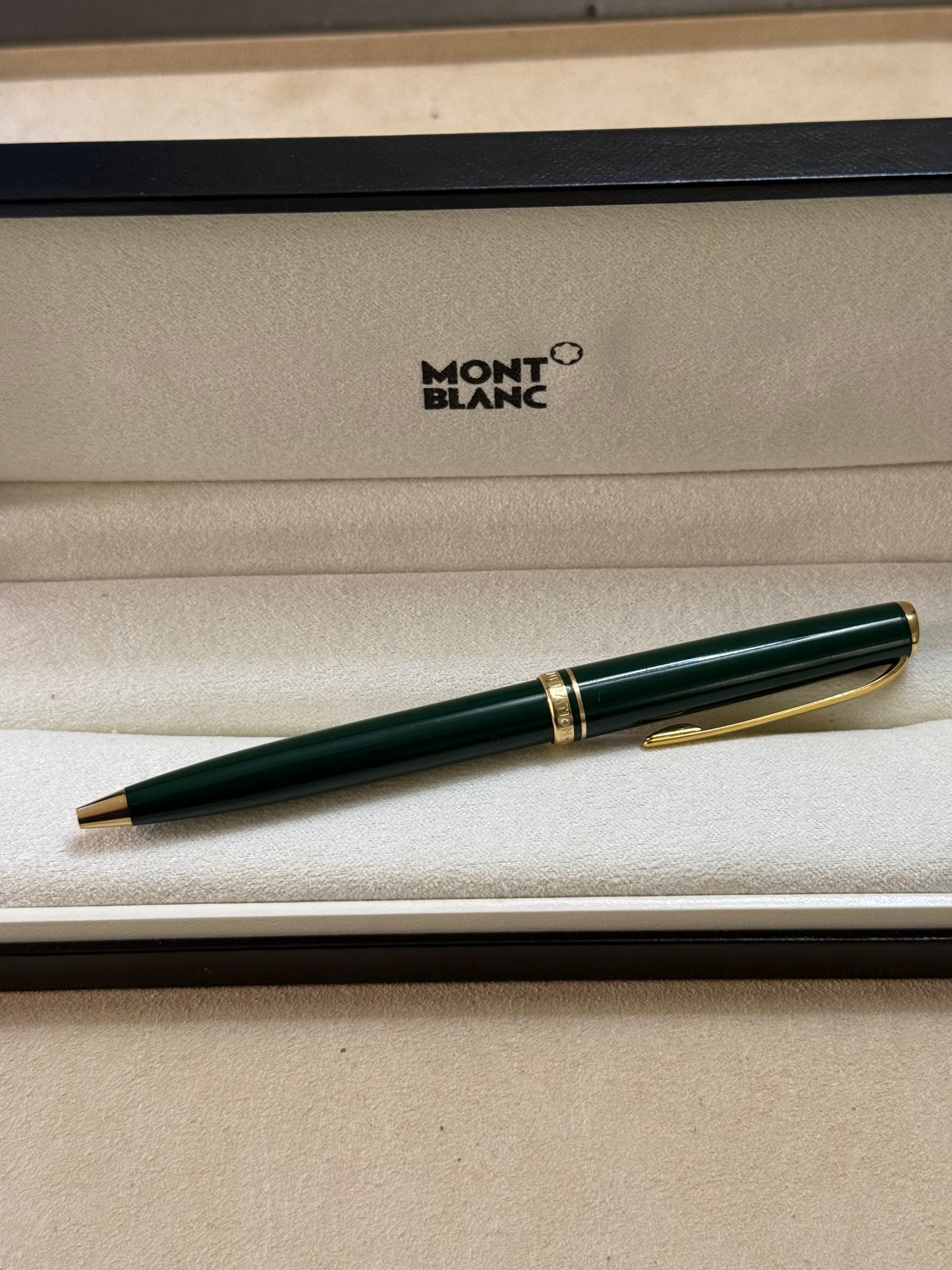 🟢 Pluma Montblanc Meisterstück VERDE Giratoria Chapado en Oro Amarillo w/Box 🟢