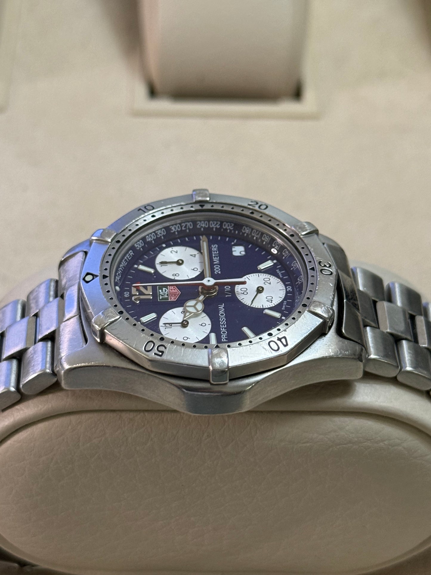 🟢 Tag Heuer Professional 200 Chrono “ Reverse Panda” 🟢