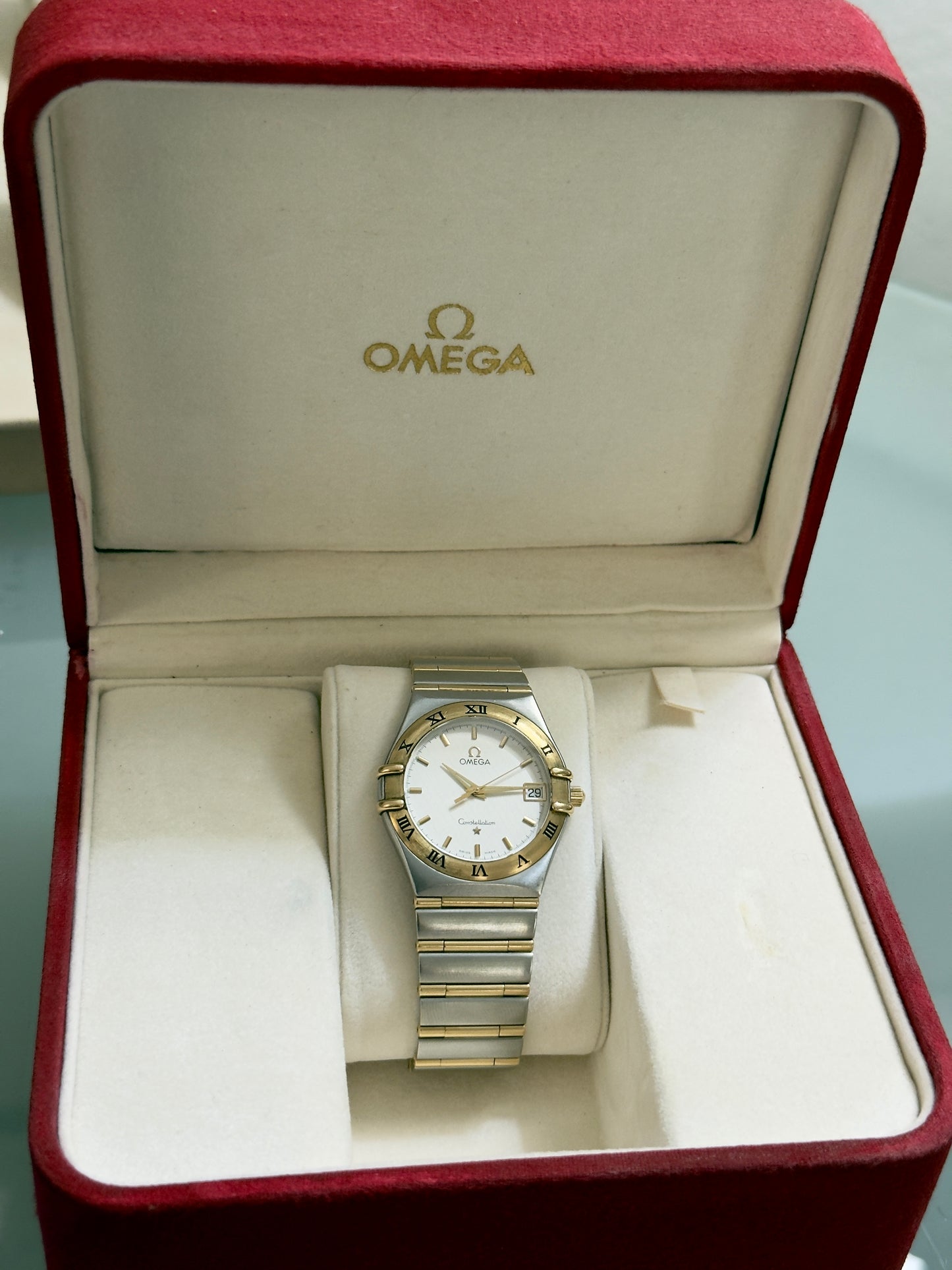 🟢 Omega Constellation Manhattan Barras de Oro 18K (moderno) w/Box 🟢